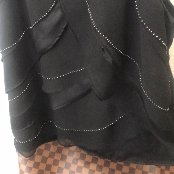 Multi-Layered Zara Tank Top With Silver Beads - Picture 3 of 6